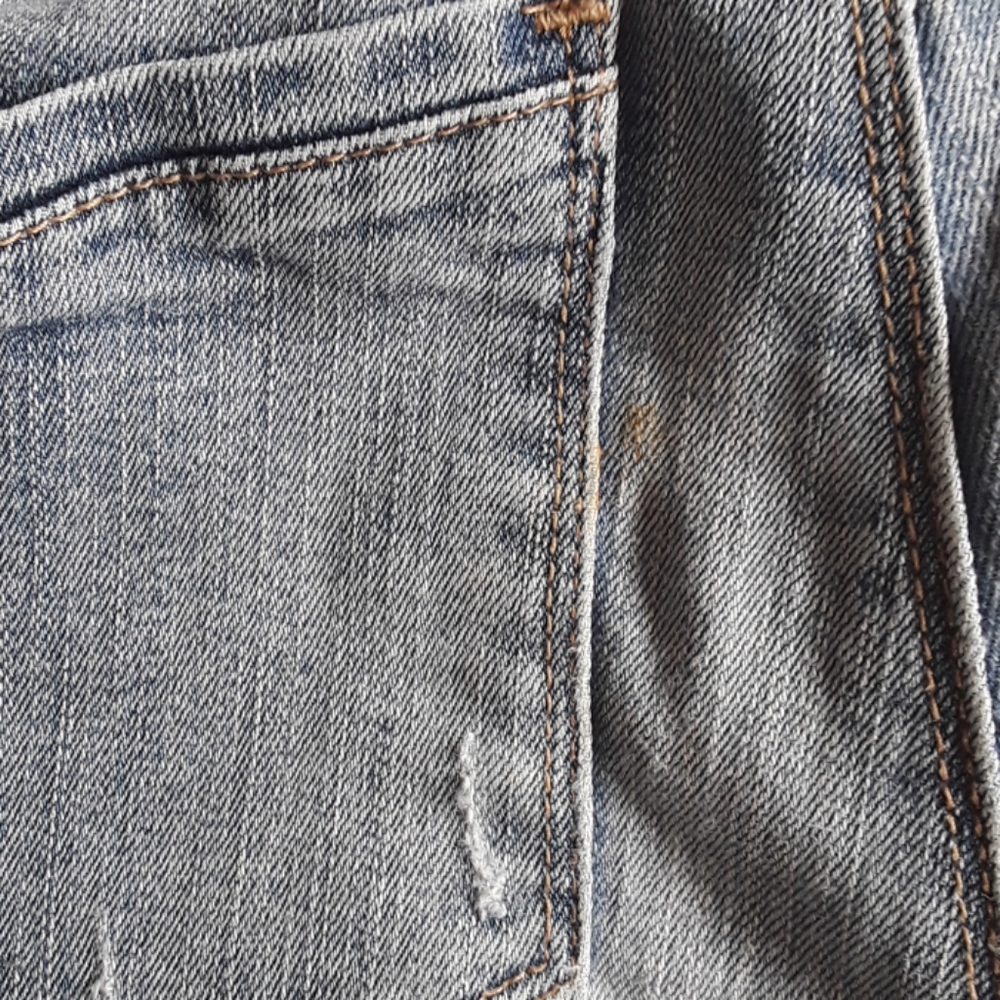 Intentionally frayed skinny jeans size 4R - Picture 4 of 8